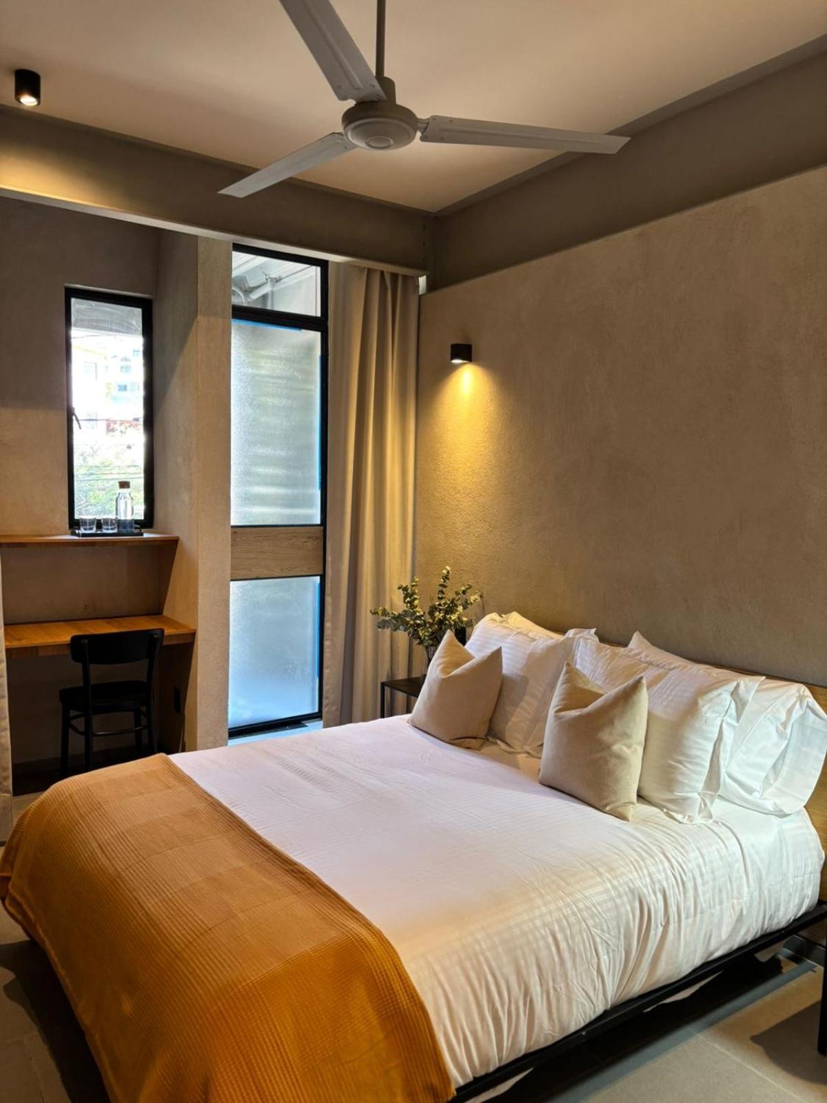 Departamentos Y Suites Indigo Querétaro Kültér fotó